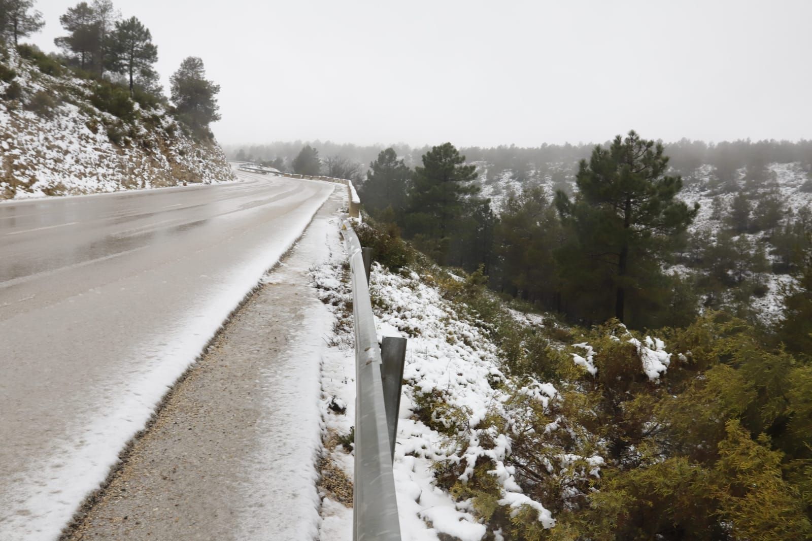 La nieve llega a Enguera