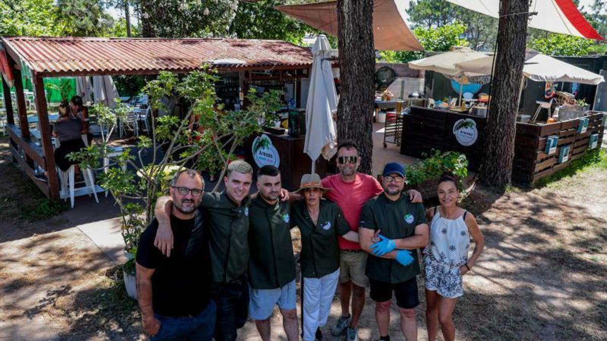 Equipo de trabajo del Areoso Beach Club de A Illa