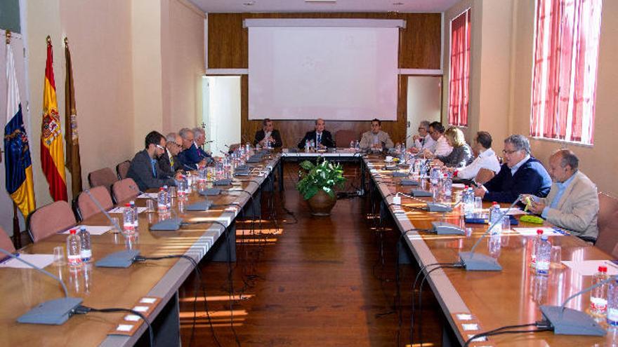 Imagen de un pleno del Consejo Social celebrado en la Universidad de Las Palmas de Gran Canaria (ULPGC).