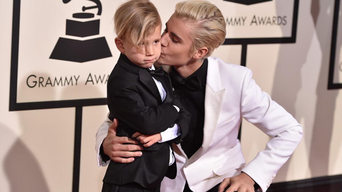 El hermano pequeño de Justin Bieber, estrella en los premios Grammy