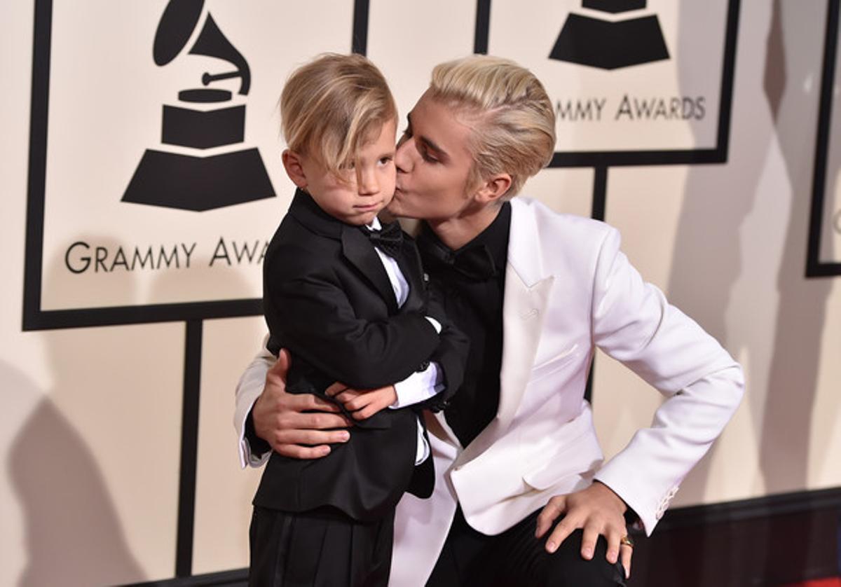 Jaxon  Bieber, left, and Justin Bieber arrive at the 58th annual Grammy Awards at the Staples Center on Monday, Feb. 15, 2016, in Los Angeles. (Photo by Jordan Strauss/Invision/AP)