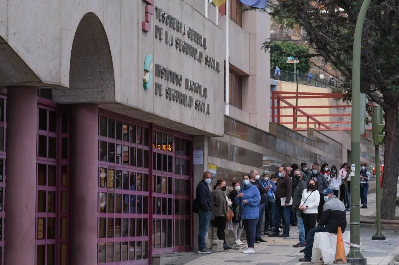 Colas en la Seguridad Social en Las Palmas de Gran Canaria