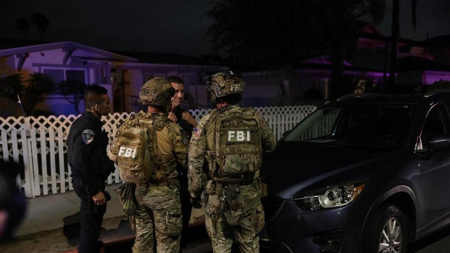 El FBI registra la casa del detenido por el tiroteo en la cena de corresponsales de la Casa Blanca