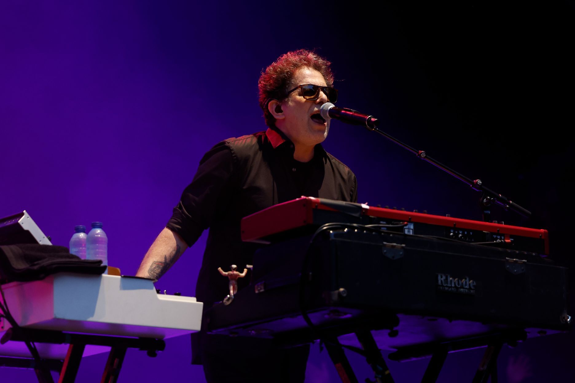 Andrés Calamaro estrena Castrelos ante miles de personas