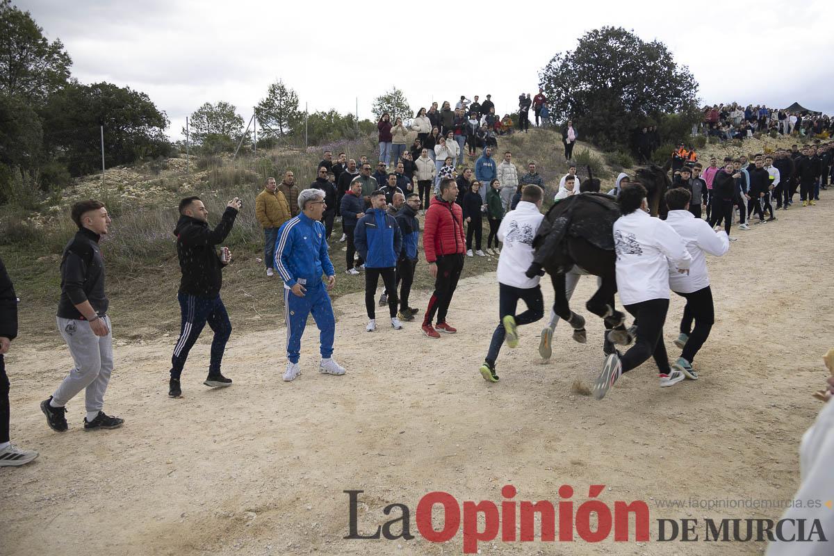 Los Caballistas de Caravaca se miden las fuerzas en la convivencia de la Peña Artesano