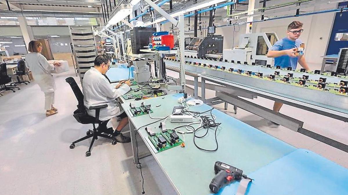 Pistas desplegables para que los aviones aterricen donde no hay aeropuerto