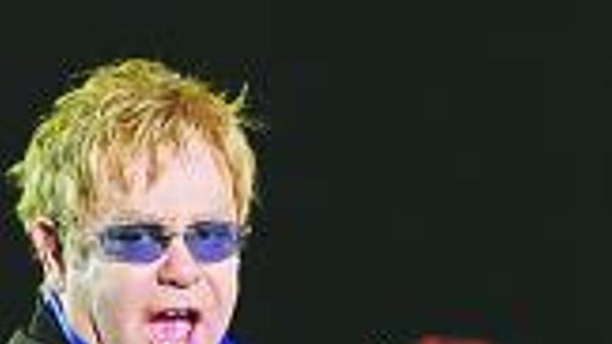 Elton John, mecenas  de talentos musicales