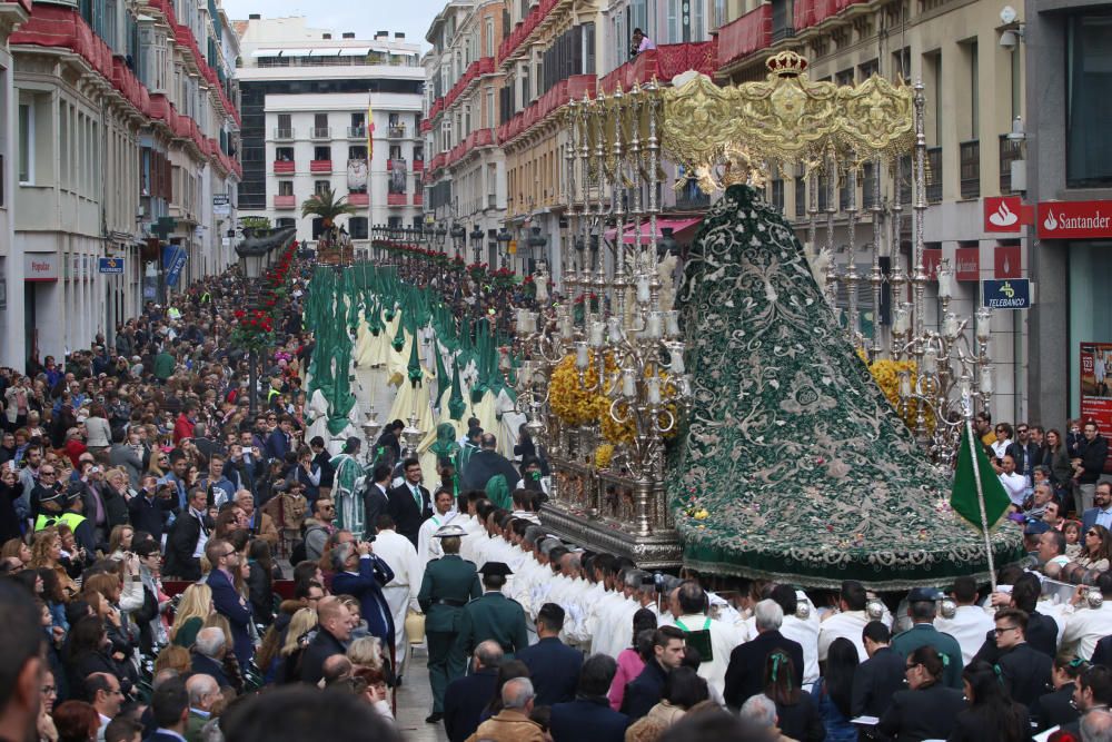 Álex Zea, Gregorio Torres y José Luis Arciniega captan los 'otros' momentos de la Semana Santa de Málaga