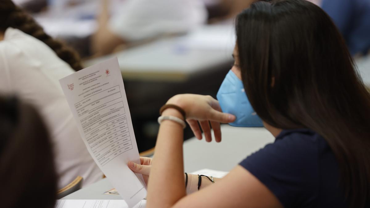 Primer examen de la selectividad 2021