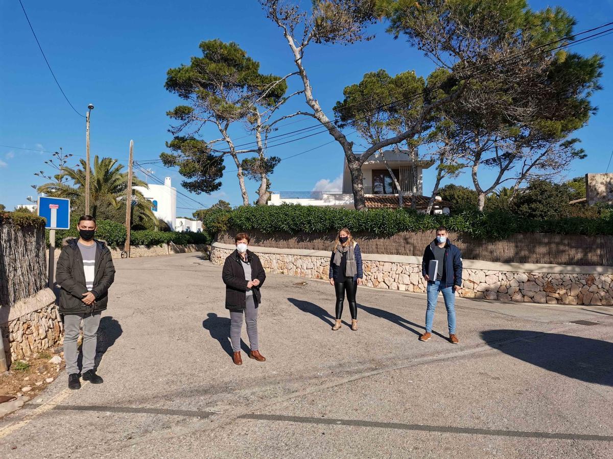 Los responsables municipales han visitado Cala Figuera.