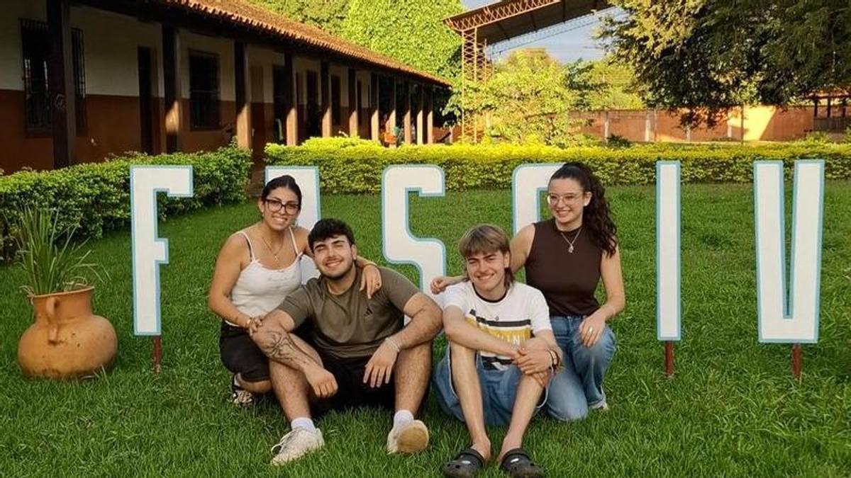Cuatro alumnos de FP de centros de Xàtiva y Albaida realizan prácticas en Bolivia