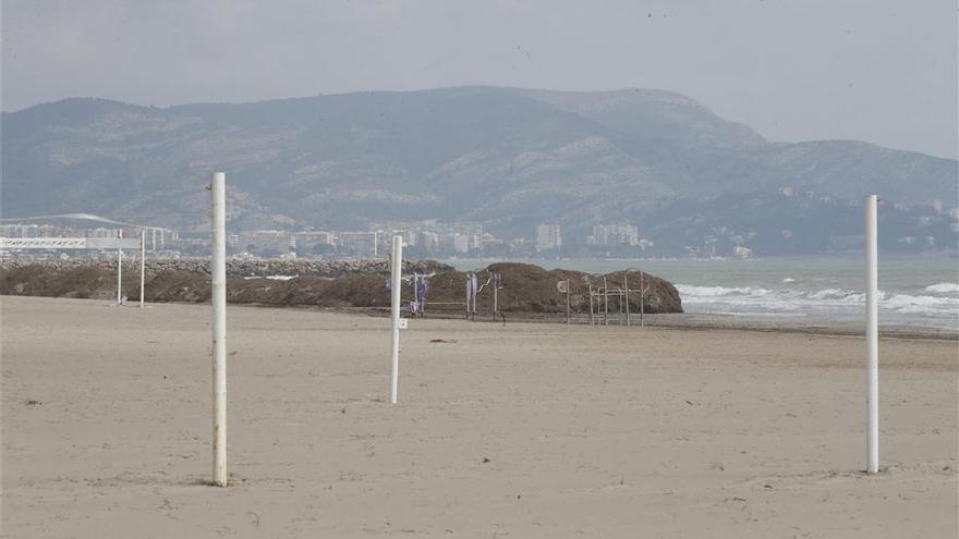 Castelló reabre este miércoles las playas para practicar deporte y pasear