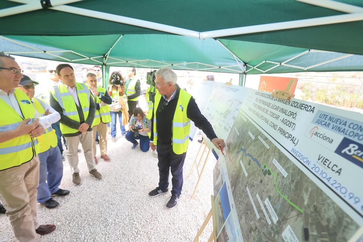 Pérez Llorca visita las obras del postrasvase Júcar-Vinalopó Tramo II