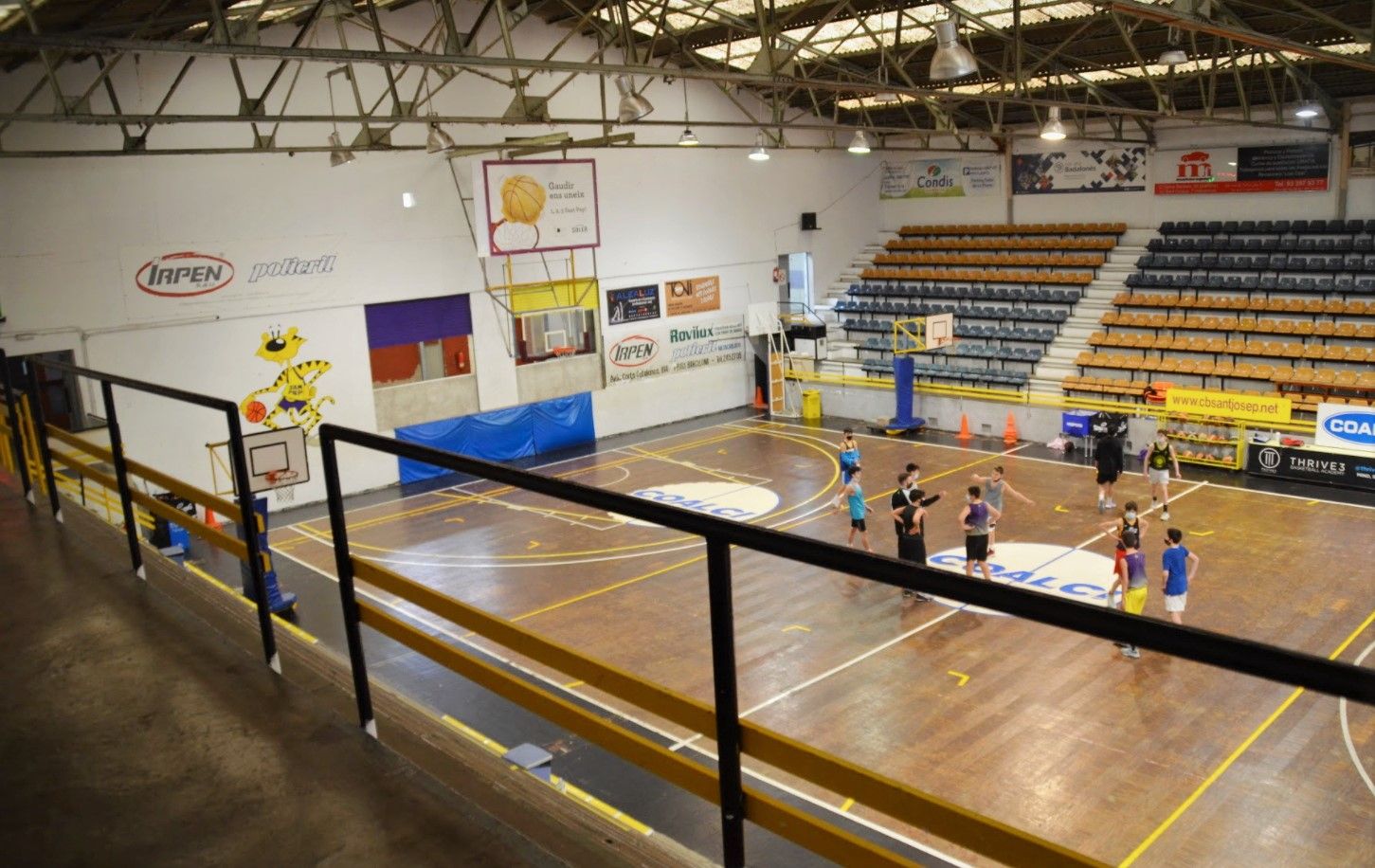 La pista de baloncesto del Centre Sant Josep de Badalona.