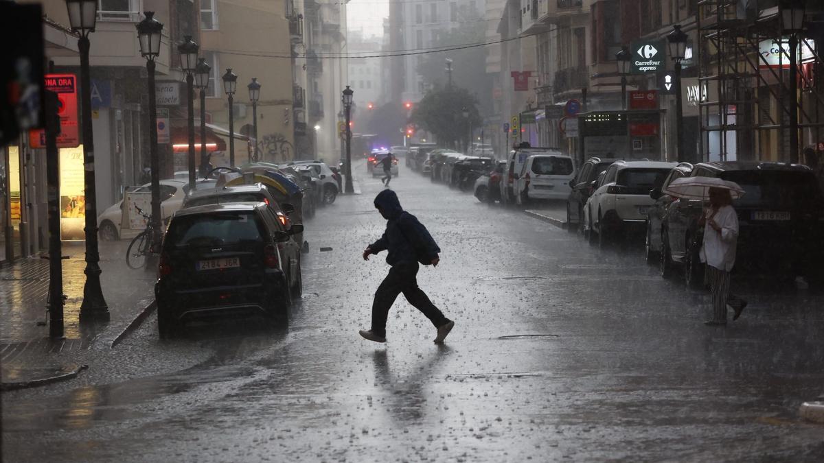Fuertes lluvias en València