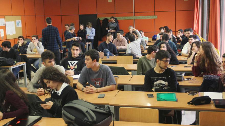 Estudiantes de la Escola de Enxenaría Aeronáutica del campus de Ourense de la UVigo // Iñaki Osorio