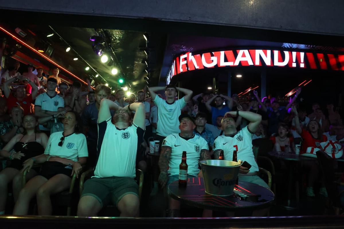 Argentina celebra el pase a la final en Alicante e Inglaterra llora en Benidorm: las dos caras de la moneda