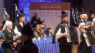 "El Ángel de Javi" se lleva el aplauso más emocionante de la Cofradía del Tortu: "La gente alucina cómo se comportan Oviedo y Asturias ante esta terrible enfermedad"