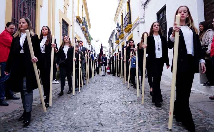 El Vía Crucis de las Cofradías en imágenes.