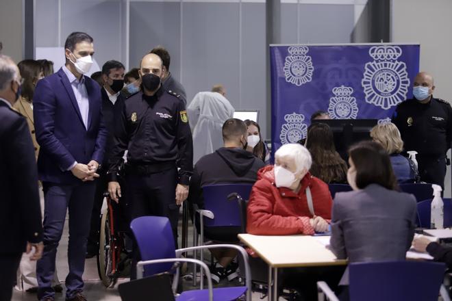 Visita de Pedro Sánchez al centro de refugiados ucranianos de Málaga