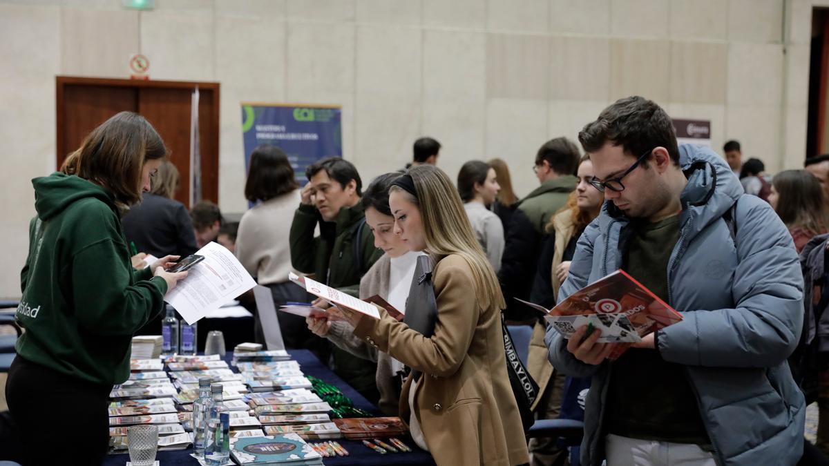 Feria Internacional de Estudios de Postgrado en el Reconquista de Oviedo