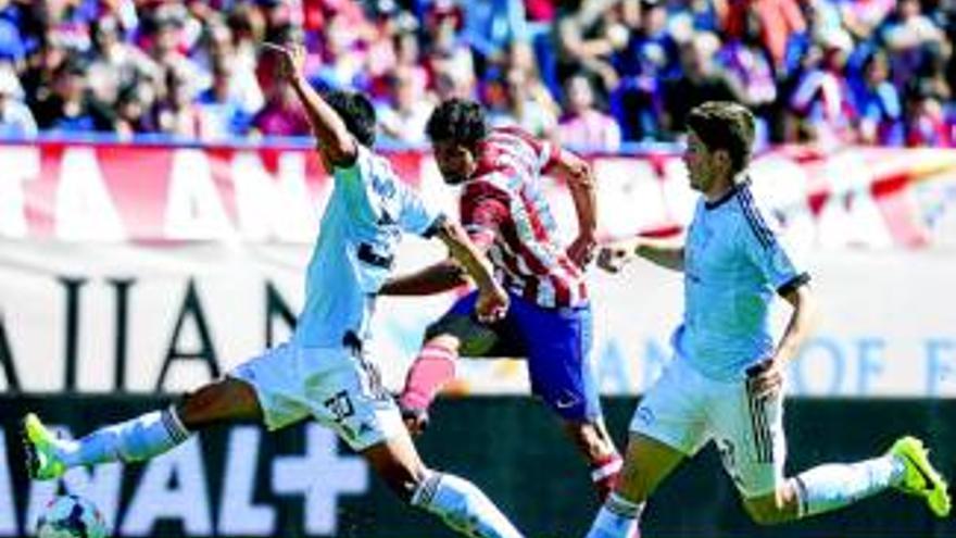 El Atlético aguanta el ritmo culé