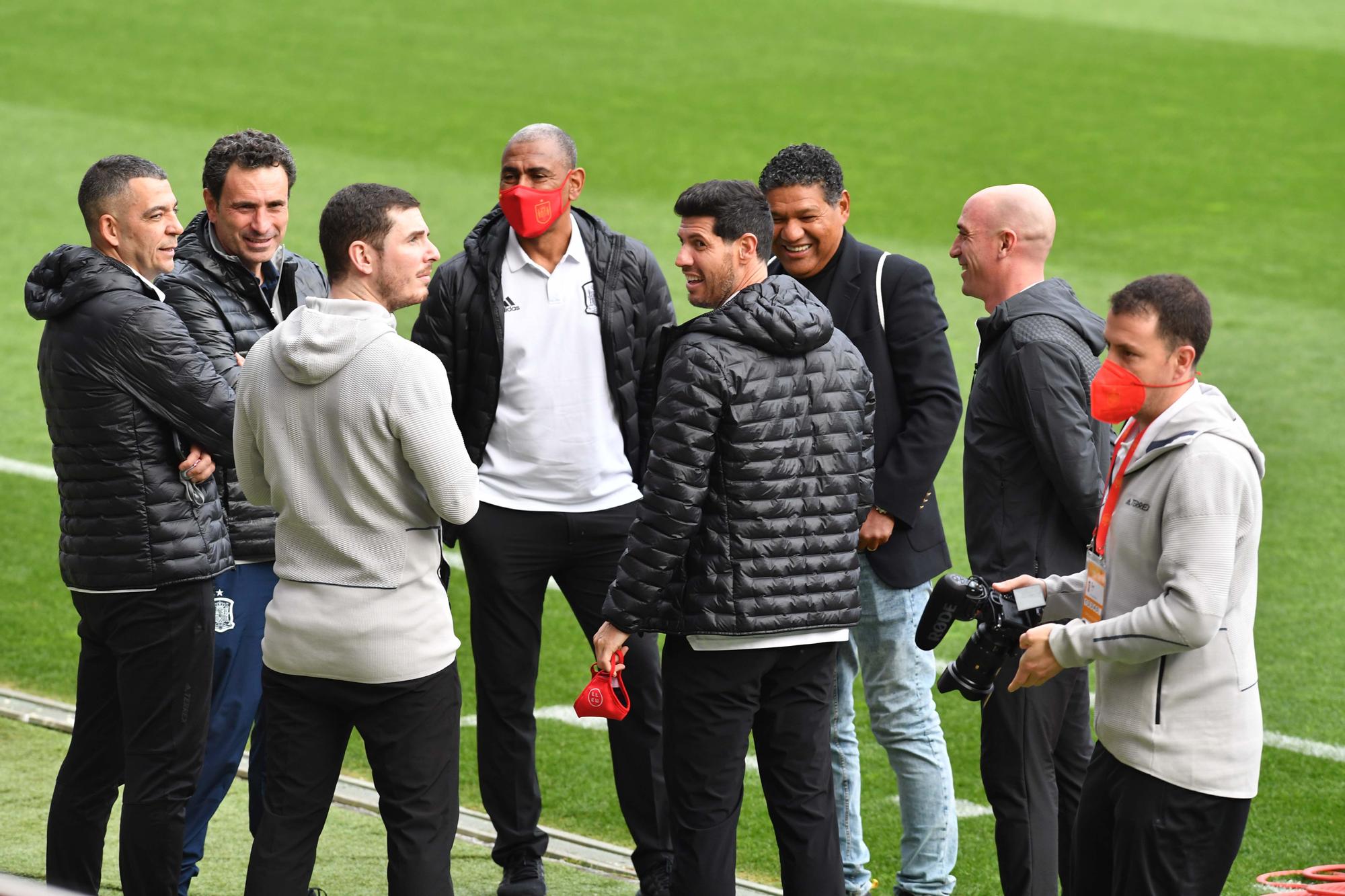 La selección española de fútbol entrena en Riazor para el partido contra Islandia