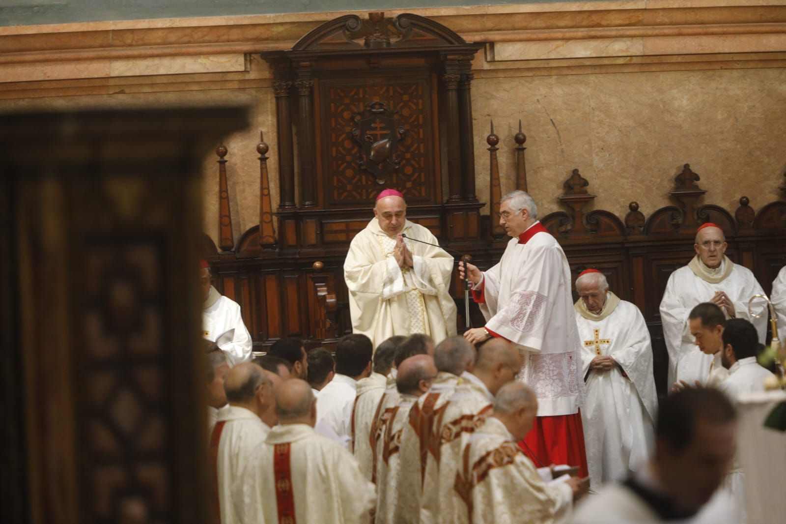 El nuevo arzobispo de València toma posesión en la catedral