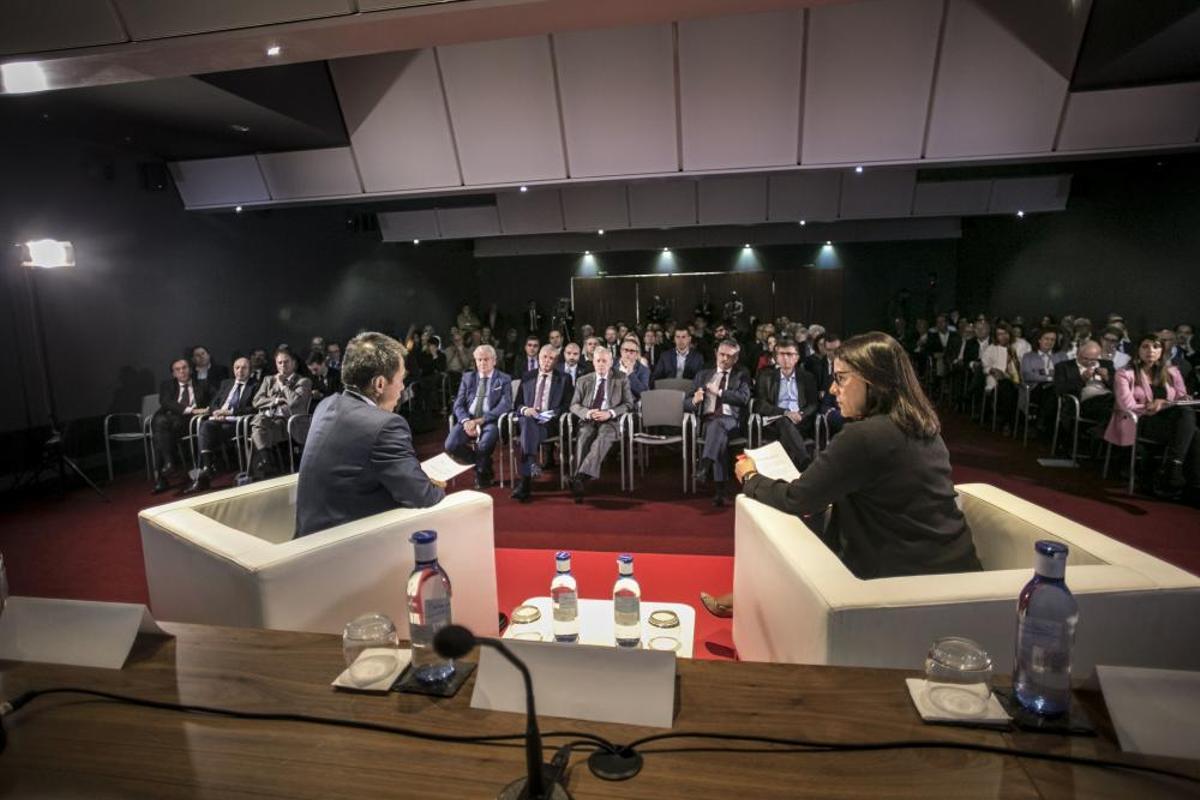 Foro "China, una oportunidad para Occidente" en el Club Prensa Asturiana de LA NUEVA ESPAÑA