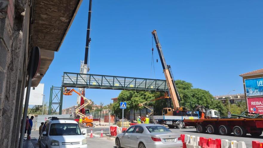 Retirada de la pasarela de Santiago el Mayor