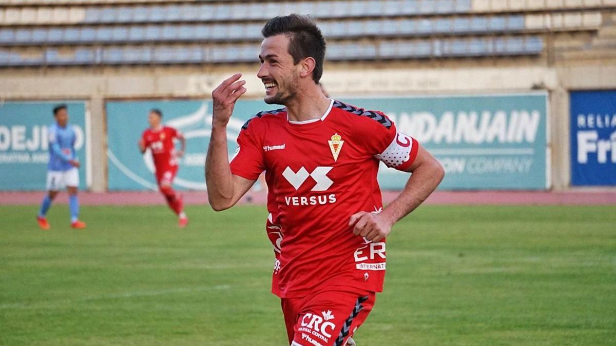 Chumbi celebra
el gol que marcó
el domingo en 
El Ejido.  rm