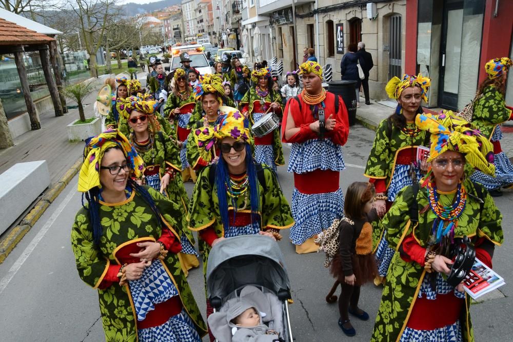 Los participantes en el Enterriño de Bueu.