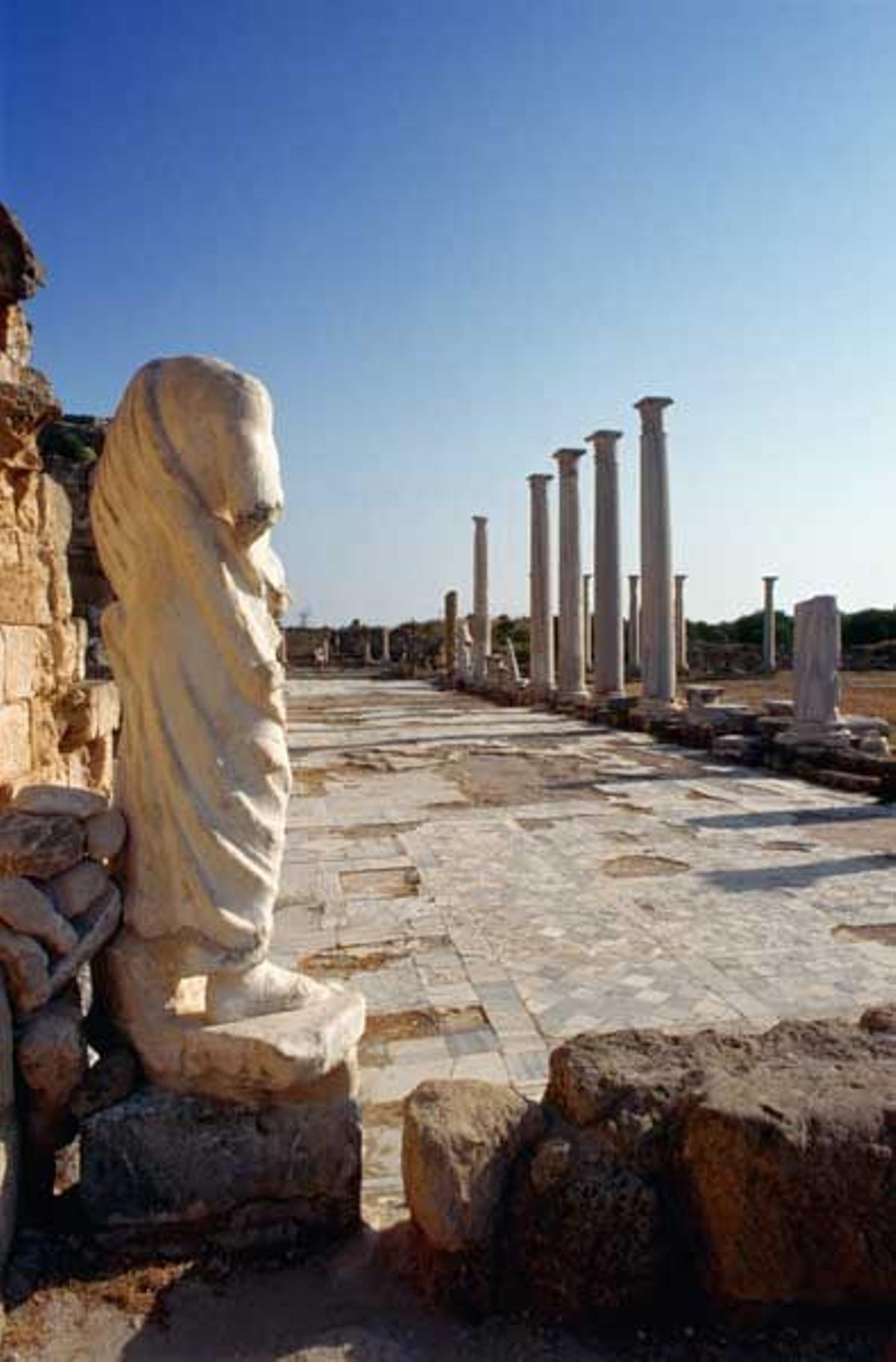 La ciudad de Salamis alberga importantes restos arqueológicos.