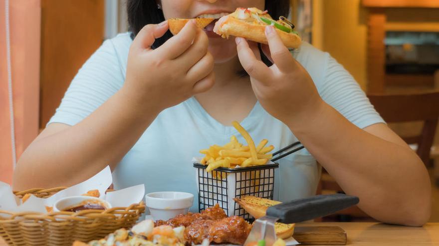 La dieta alta en grasa aumenta el riesgo de diabetes.