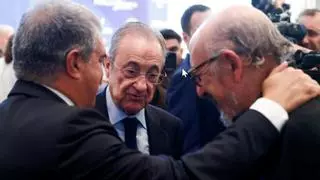 Florentino ya no se pone de perfil en el caso Negreira: el Madrid se personará
