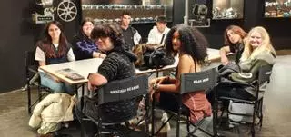Alumnos del Cislan hacen las prácticas de la FP Dual en el cine Felgueroso