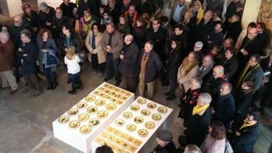 La sala d&#039;exposicions temporals del Terracota Museu es va omplir per la inauguració.