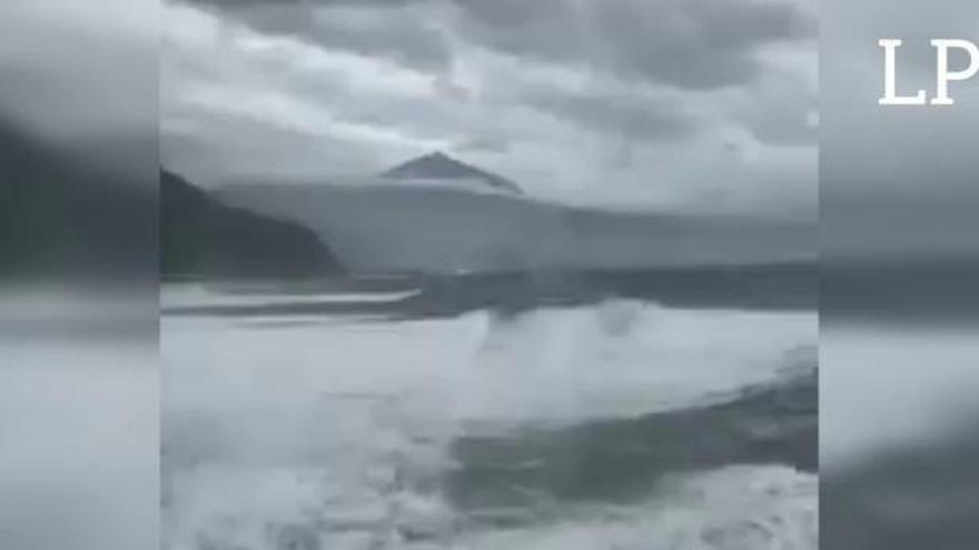 Nuevo vídeo de como impactó las olas en Mesa del Mar