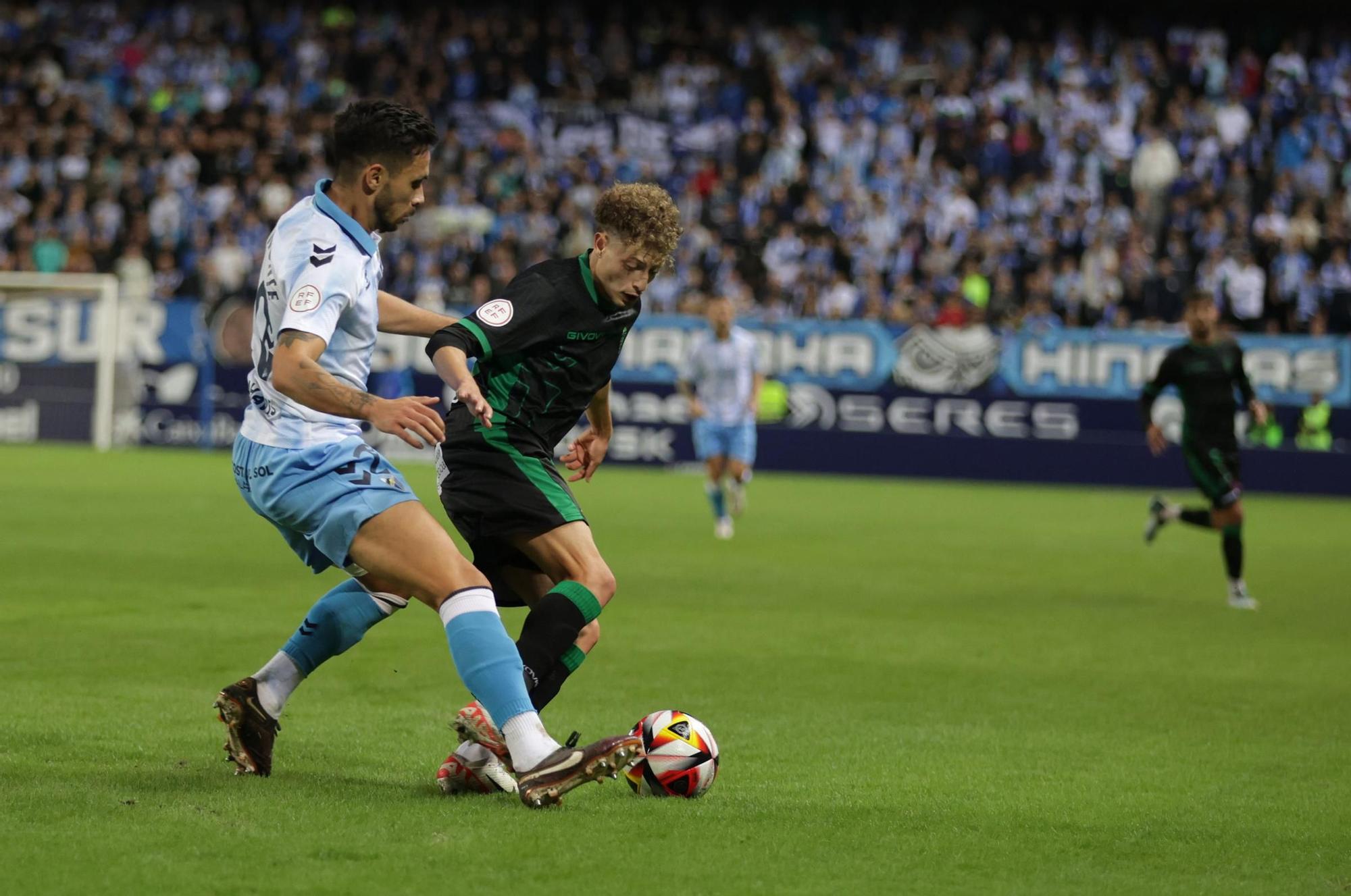 Málaga CF - Córdoba CF | Las imágenes del partido en La Rosaleda