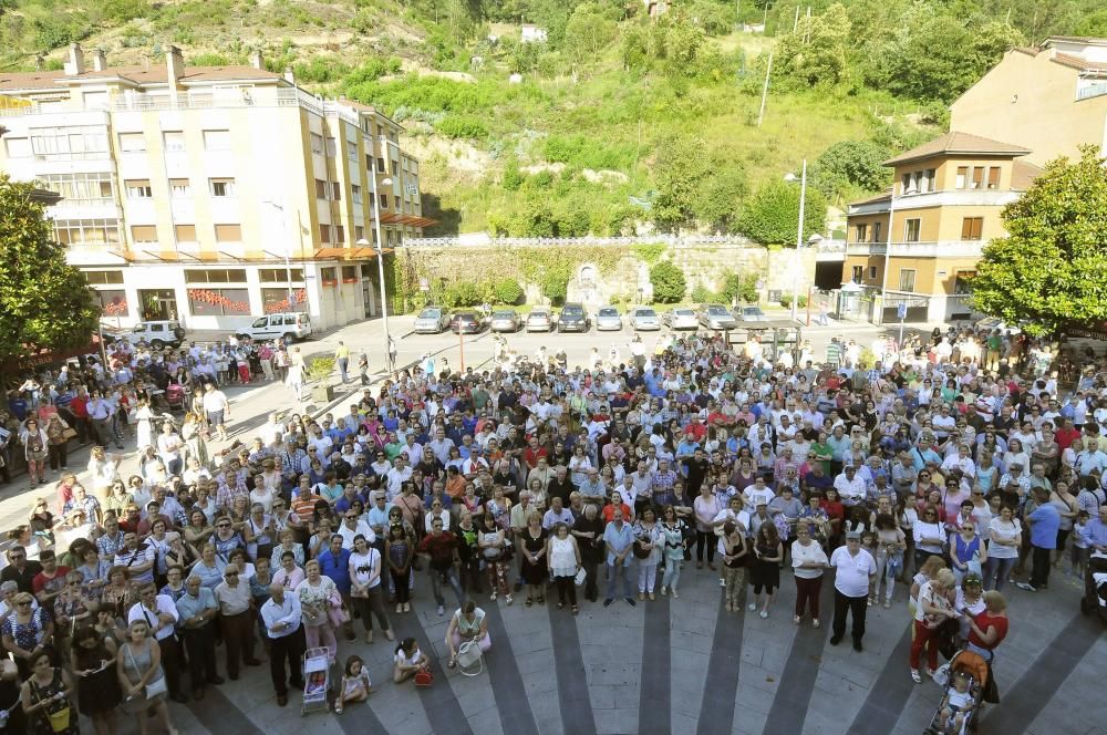 Pregón de Víctor Manuel en Mieres.