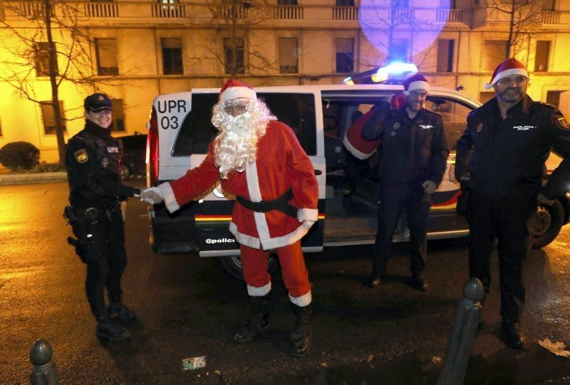 Visita de Papá Noel a la Policía Nacional