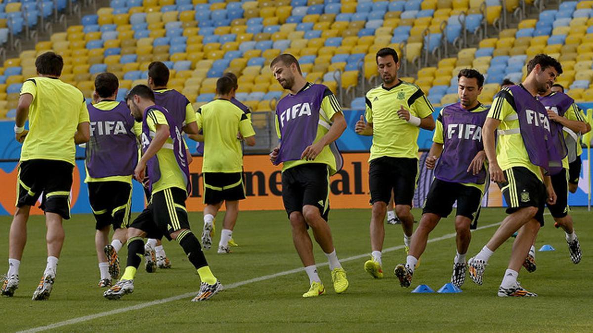Los jugadores de la selección española, durante el último entrenamiento en Maracaná antes de enfrentarse a Chile