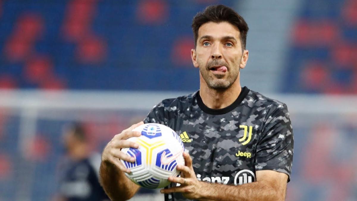 Buffon se piensa su futuro