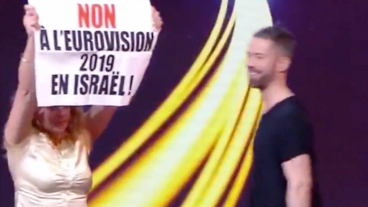 Una de las espontáneas que saltó al escenario de 'Destination Eurovison' durante la segunda semifinal en directo.