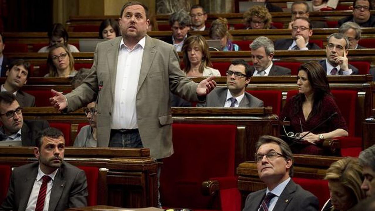 El presidente de ERC, Oriol Junqueras, en una de sus intervenciones en el pleno del Parlament.