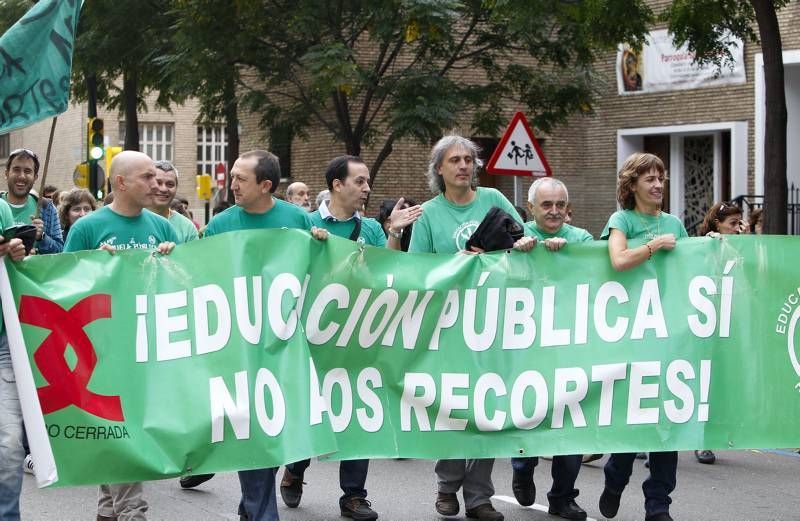 Fotogalería: Huelga educativa en Zaragoza