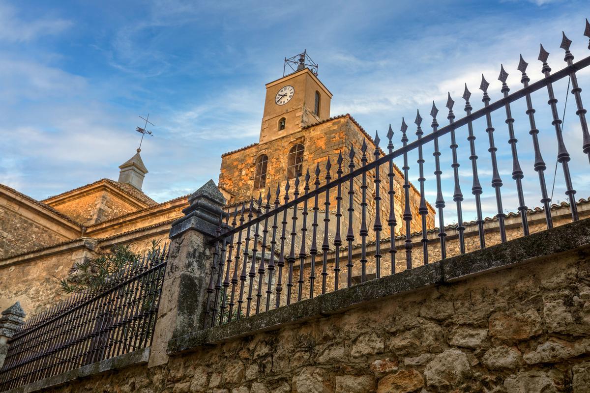 Vista de la colegiata de Nuestra Señora de la Asunción en Pastrana.