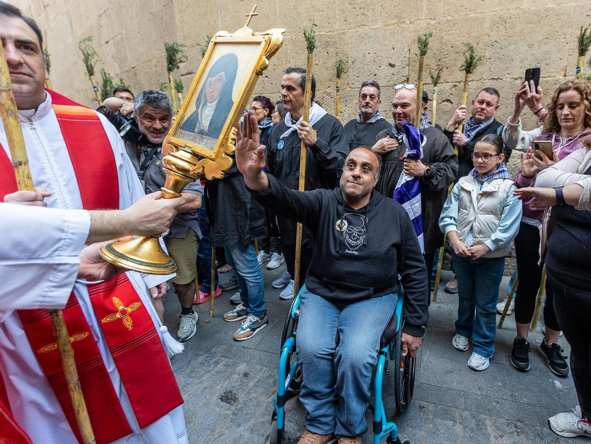La romería a la Santa Faz marca el pulso de la ciudad de Alicante