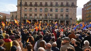 3.000 ciudadanos claman contra los pactos de Pedro Sánchez en Zamora: así ha sido el acto