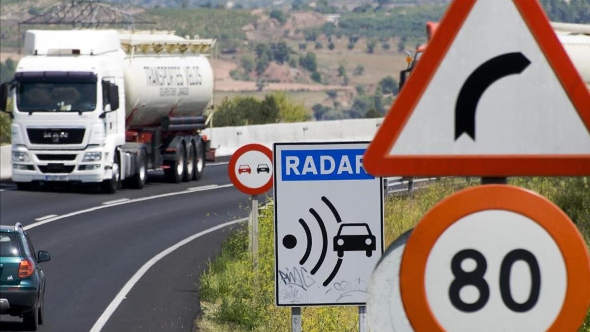 La carretera N-240 en dirección a Montblanc